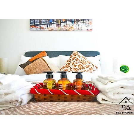 City Centre Apartment Close To Ascot & Legoland Sleep Upto 4 Guests - Parking On Request! แบล็กเนลล์ ภายนอก รูปภาพ