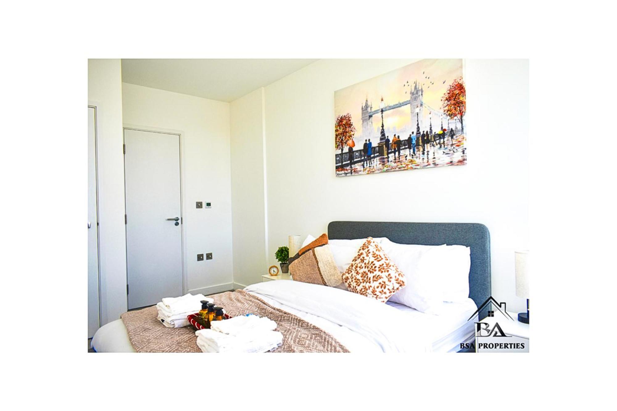 City Centre Apartment Close To Ascot & Legoland Sleep Upto 4 Guests - Parking On Request! แบล็กเนลล์ ภายนอก รูปภาพ